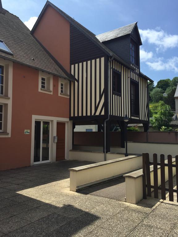 Teeraya Apartment Honfleur Exterior photo